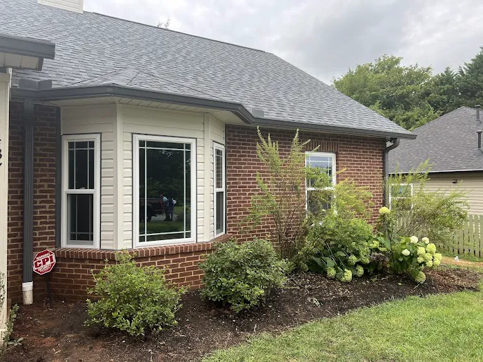 Heartland Roofing LLC Picture 1