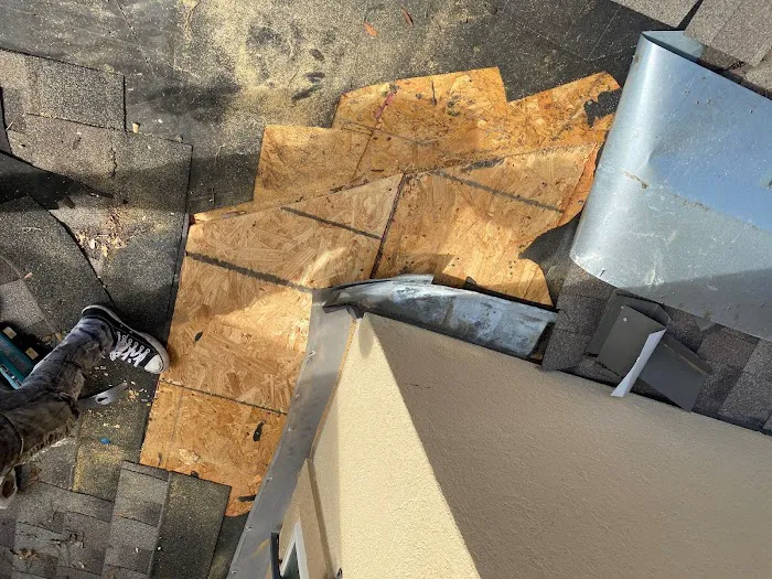Roof Repair Services Picture 1