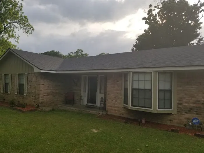 Service First Roofing & Construction Picture 7