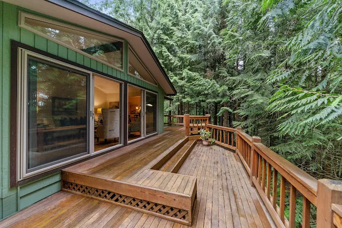 GHI Exteriors Picture 9