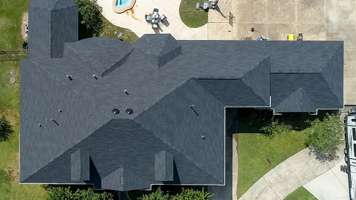 Robin's Roofing Picture 3