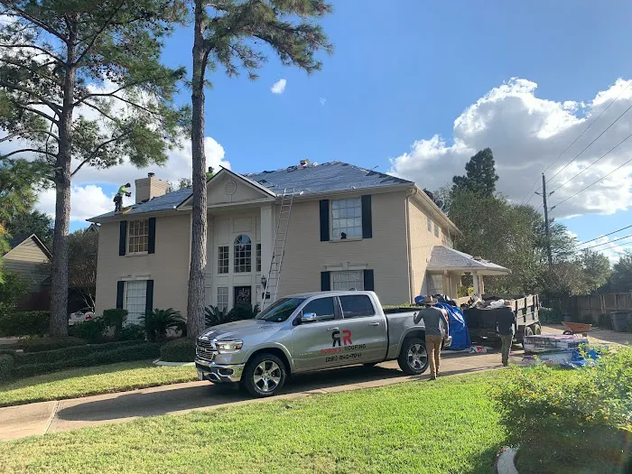 Robin's Roofing Picture 6