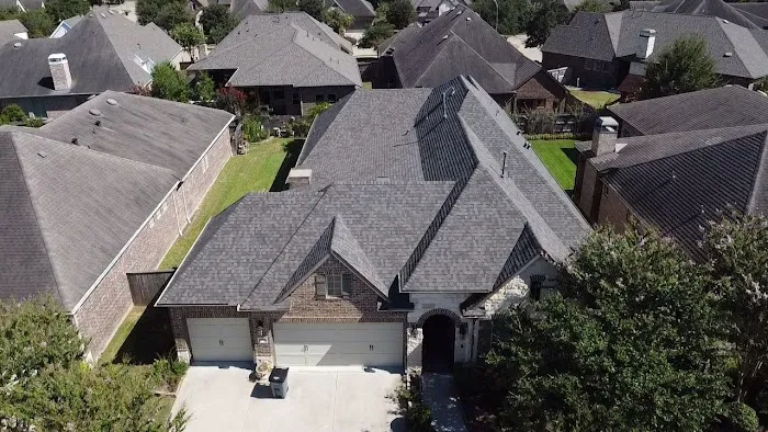 Robin's Roofing Picture 5