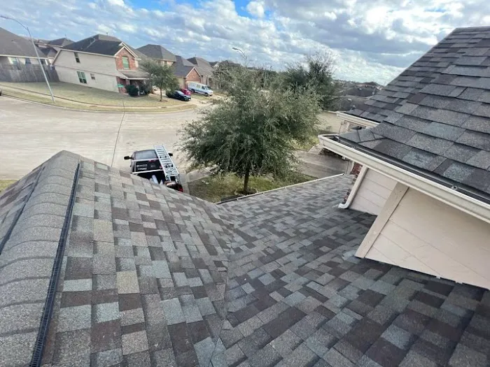 L&B Roofing LLC. Picture 5