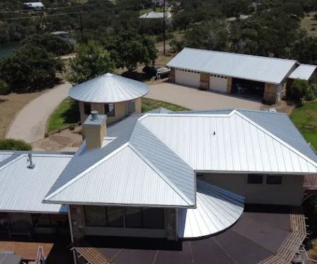 LOA Roofing and Construction