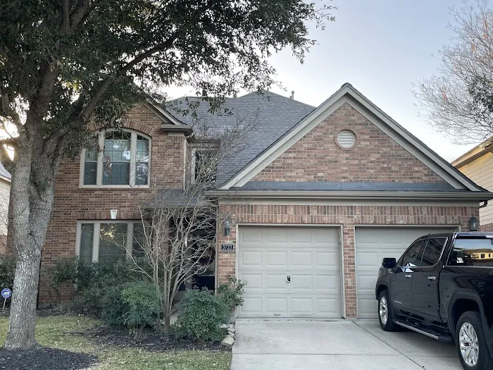 Nue Roofs LLC Picture 2