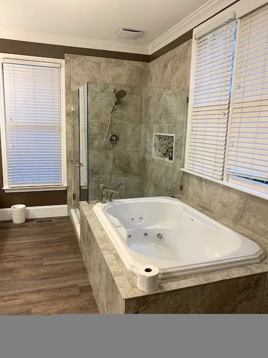 M R Contracting Services Picture 1