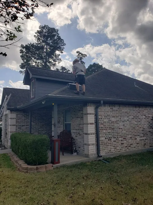 M4 Roofing & Construction Picture 1