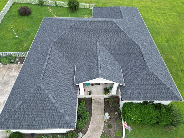 E & M Rooftop Solutions Picture 3