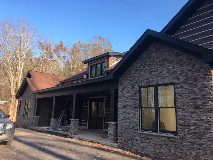 FastLine Roofing & More Picture 1