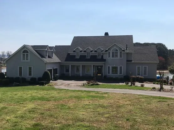 Rocky Top Roofing Inc. Picture 1