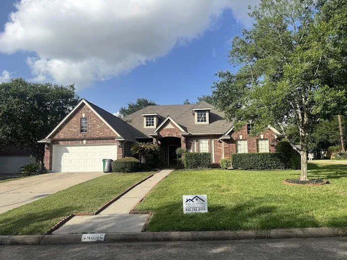 R&S Roofing Picture 1