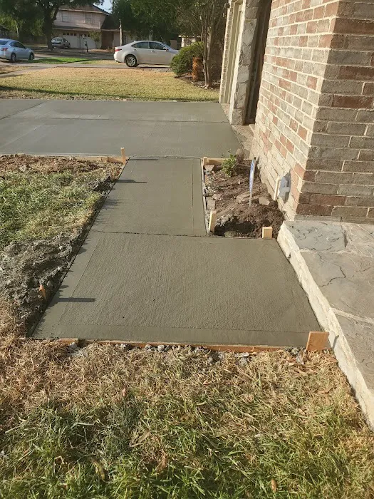 Leo Roofing & More Picture 3