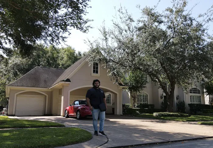 Royal Roofing and Remodeling Picture 7