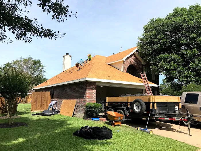 Royal Roofing and Remodeling Picture 8