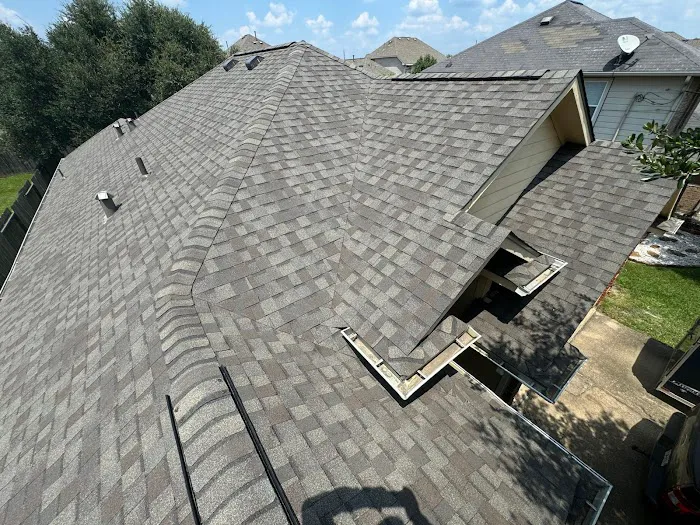 Camacho Roofing LLC Picture 1