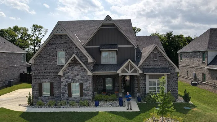 I AM Roofing Picture 4