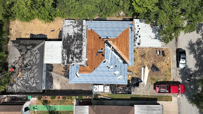 Apex Roofing & Construction LLC Picture 3