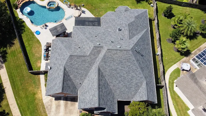 Tellhaus Roofing LLC Picture 1