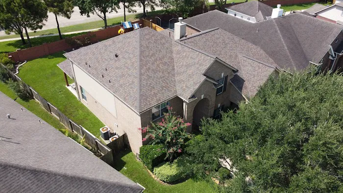 Tellhaus Roofing LLC Picture 2