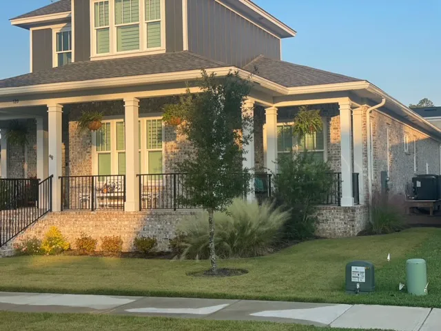 Gutter Downspout Installation Picture 1