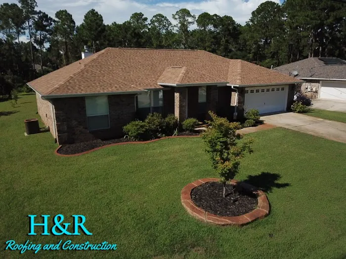 H&R Roofing and Construction Picture 1
