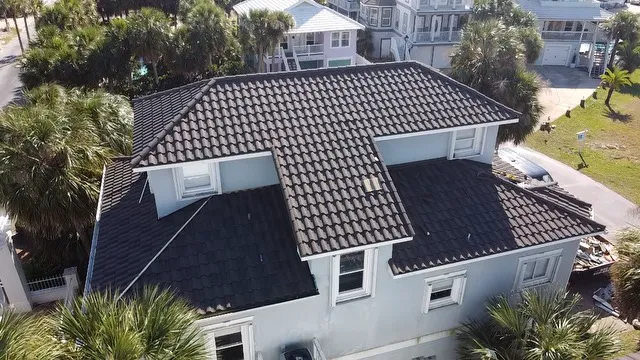 H&R Roofing and Construction Picture 4
