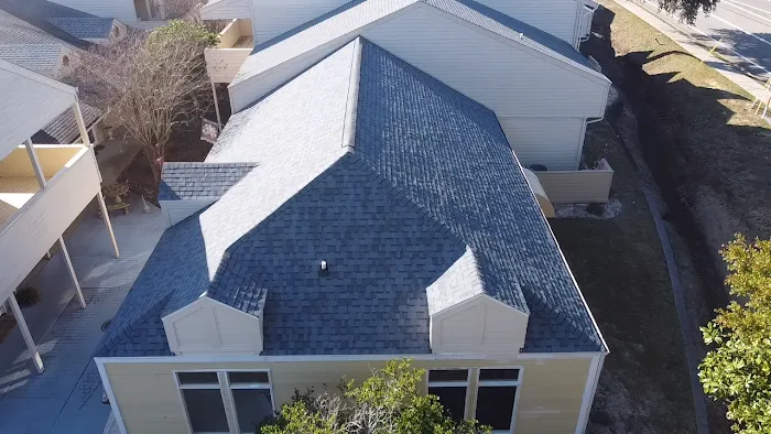 H&R Roofing and Construction Picture 7