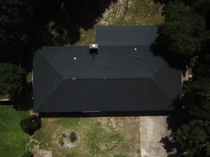 H&R Roofing and Construction Picture 10