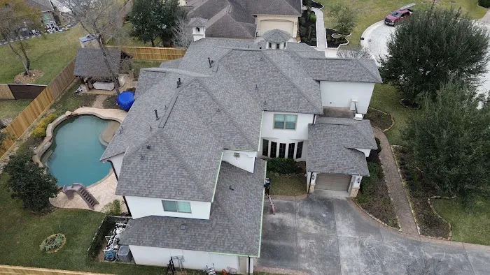 HHH Roofing & Construction Picture 5
