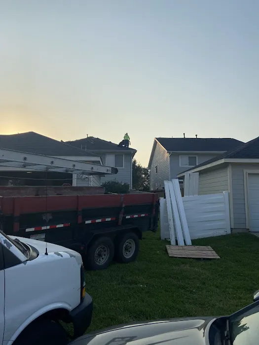 SLK Roofing & Construction Picture 4