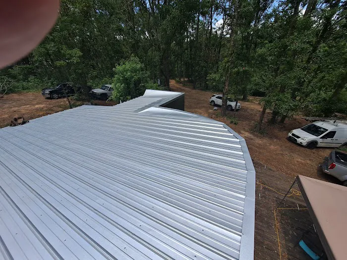 J&J Construction and Roofing Picture 4