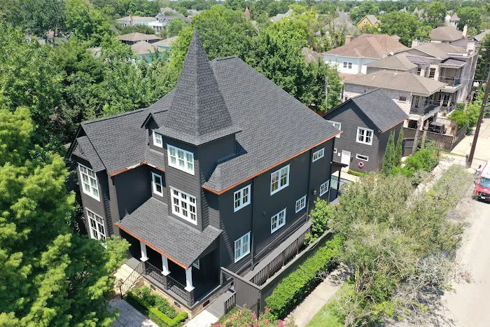 Lone Star Roofing Picture 2