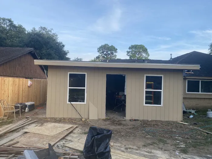 Lara's Roofing Contractor Picture 6