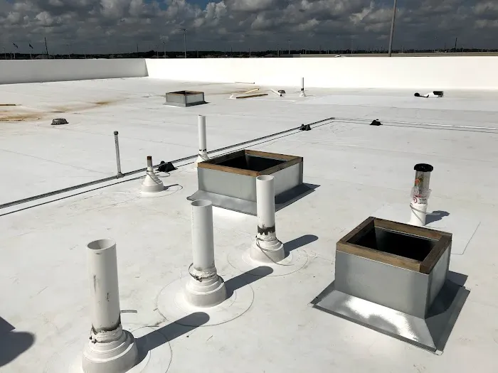 M&P ROOFING LLC Picture 2