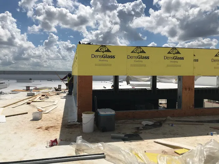 M&P ROOFING LLC Picture 10