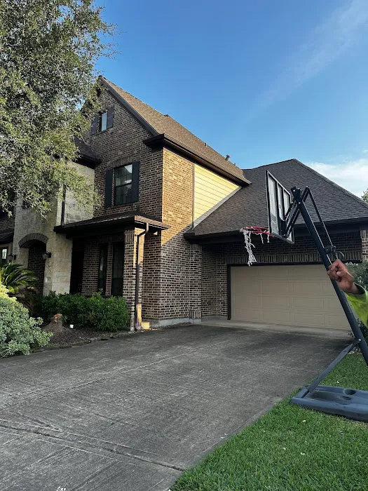 Blitz Haus Roofing & Renovations Picture 8