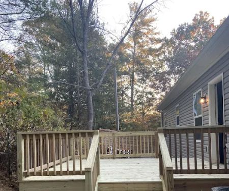 E&V CONTRACTING LLC (Elijah Home Improvement)