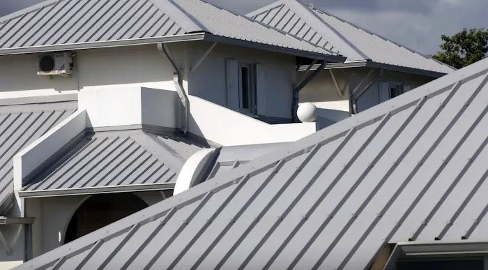 NO LIMIT ROOFING & CONSTRUCTION LLC Picture 4