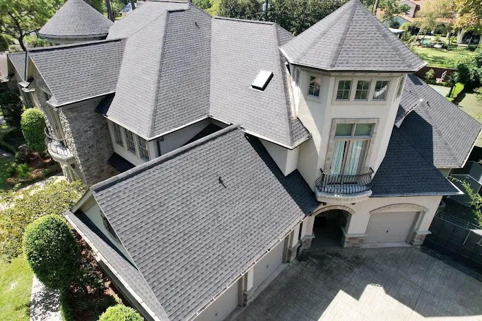 Blue Rhino Roofing and Solar Picture 3