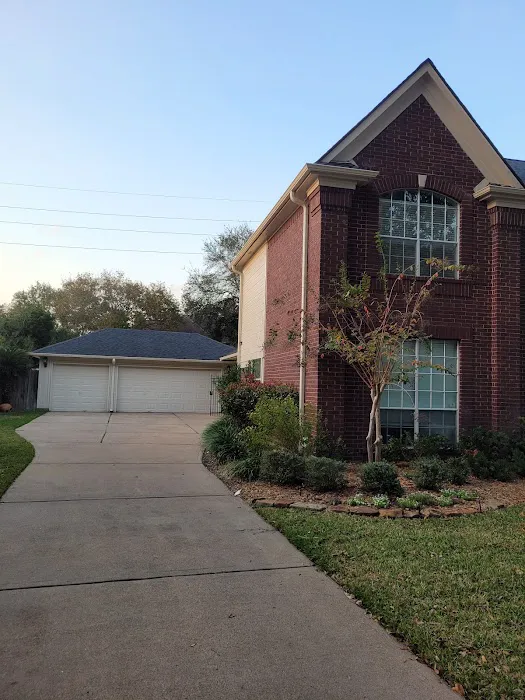 Sischo Construction Gutters & Roofing Picture 4