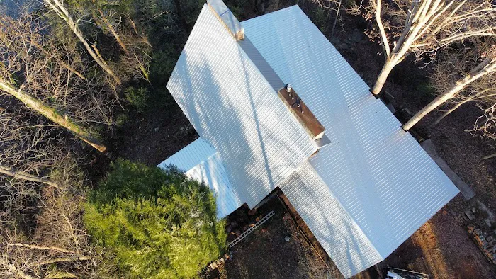 E&F ROOFING & CONSTRUCTION / Roofing Services Sevierville Picture 1