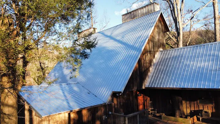 E&F ROOFING & CONSTRUCTION / Roofing Services Sevierville Picture 7