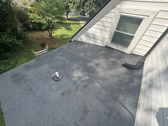 Tri-Star Roofing And Renovations Picture 1