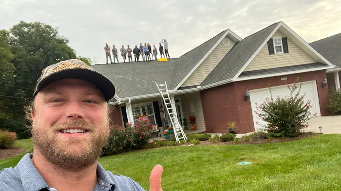 Daniel Hood Roofing Picture 3