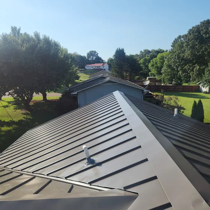 Daniel Hood Roofing Picture 2