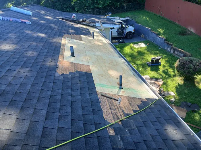 Daniel Hood Roofing Picture 1