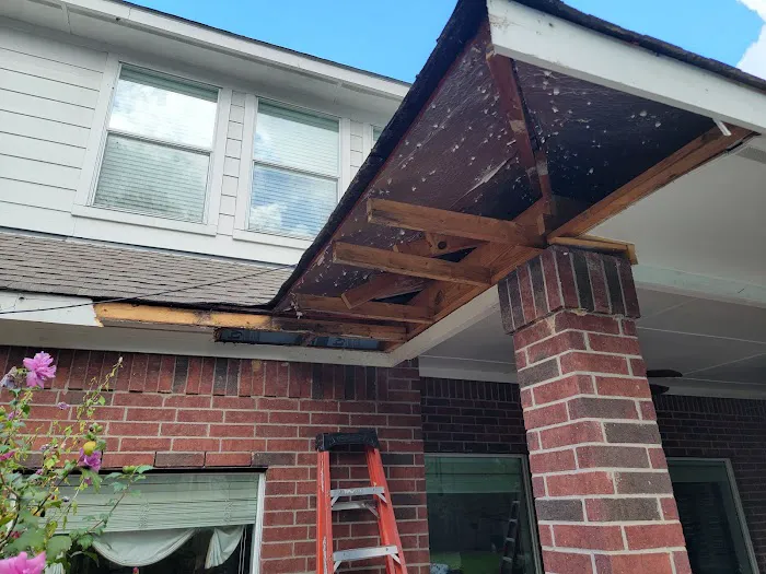 No Mess Gutters and Roofing Services Inc. Picture 8