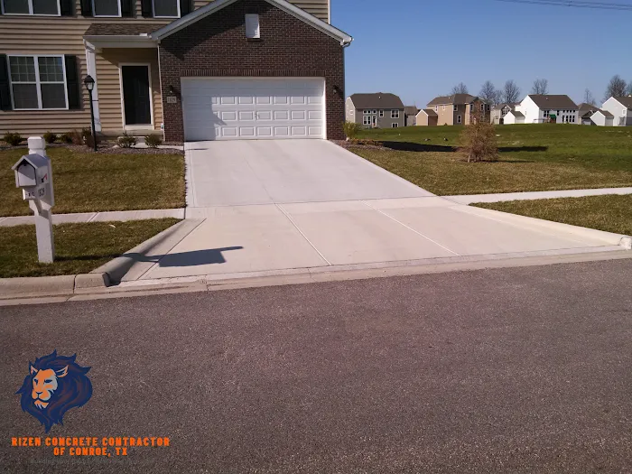 Rizen Roofing and Remodeling Contractor of Conroe Picture 3