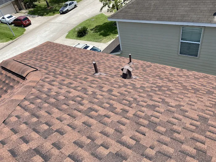 CNM ROOFING Picture 9